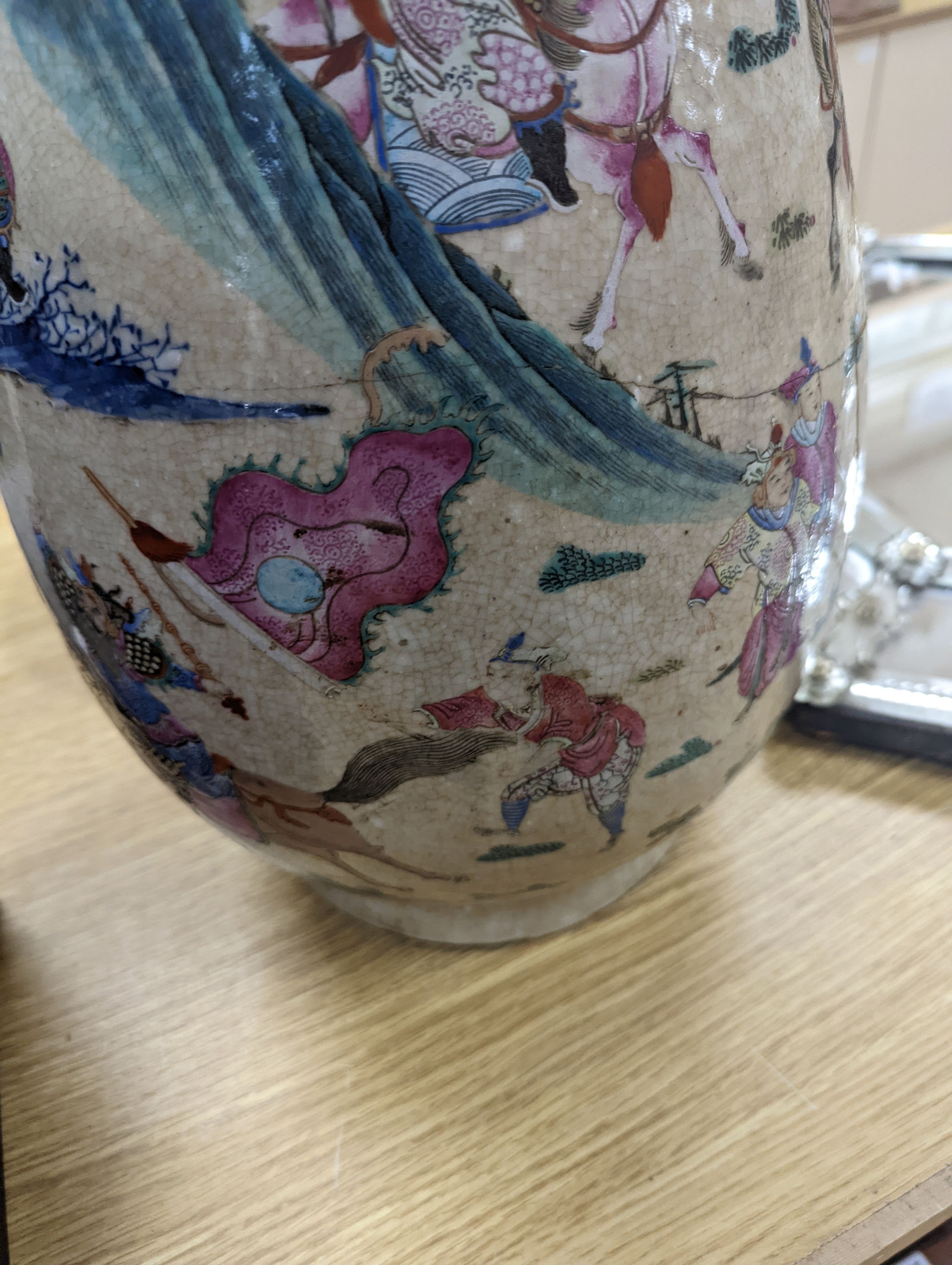 A large Chinese crackle glaze vase, Chenghua mark, 19th century - 62cm tall